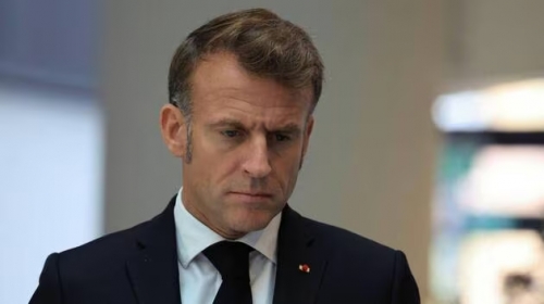 Macron encombrant.jpg