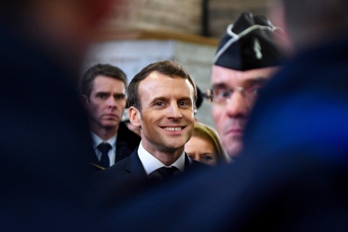 Macron_post-démocratie.jpg